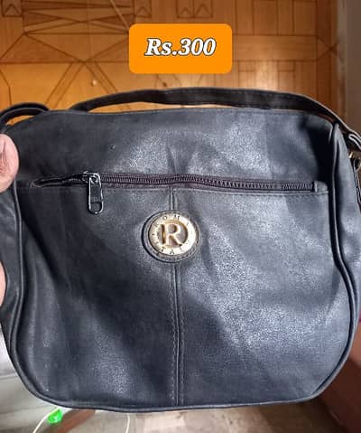 Ladies Hand  Bags  ( used )