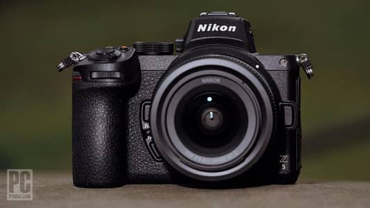 NEED Helper in camera shop 03249107656