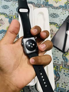 apple watch series 3 42mm olx