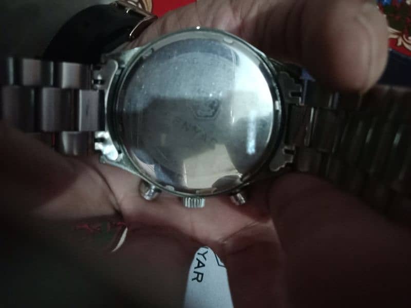 Benyar chronograph watch in good condition 2