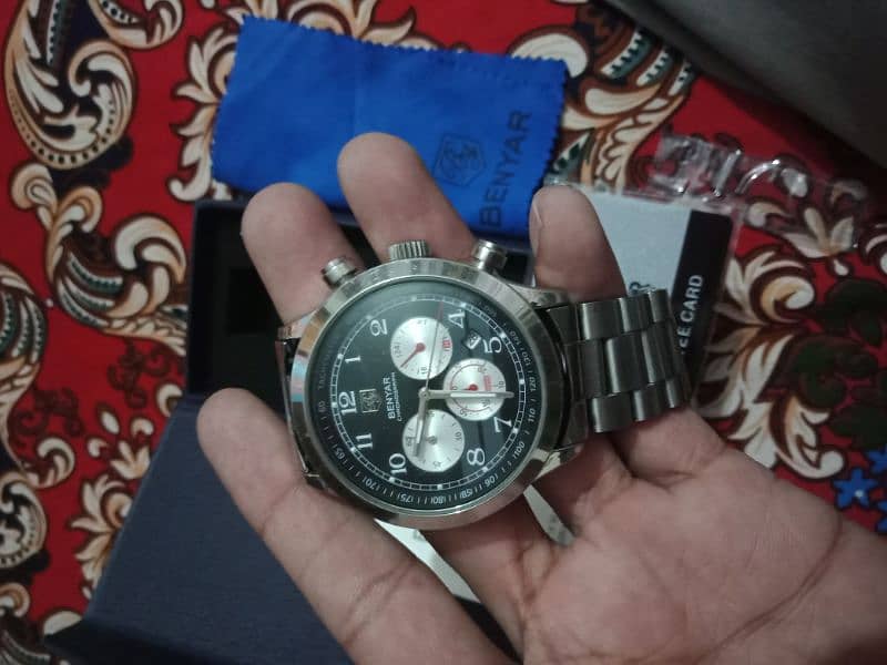 Benyar chronograph watch in good condition 5