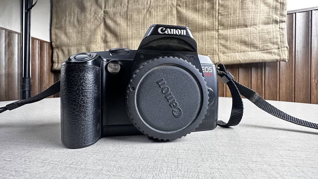 Canon EOS 888 Film roll 1