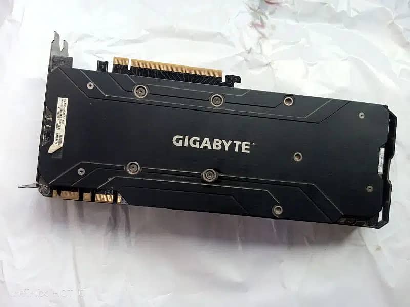 Gforce GTX 1080 by Gigabyte  With Box 4