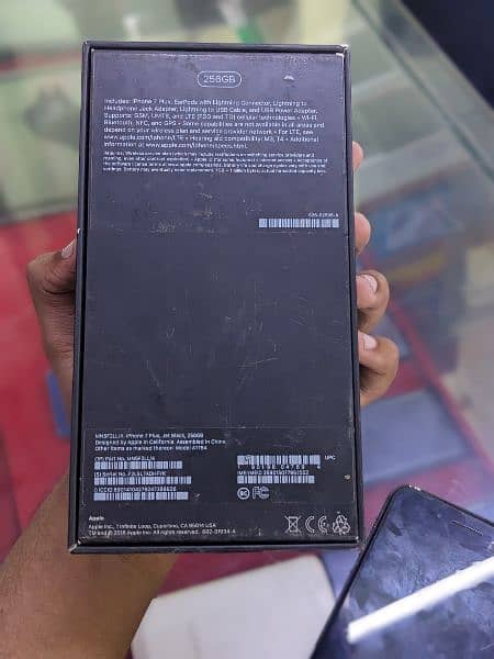 iphone 7 plus PTA approved box 256gb with box 3