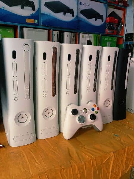 Xbox 360 Elite model & accessories 0