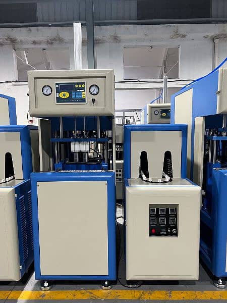 Pet bottle blowing moulding machine semi automatic Two cavity 0