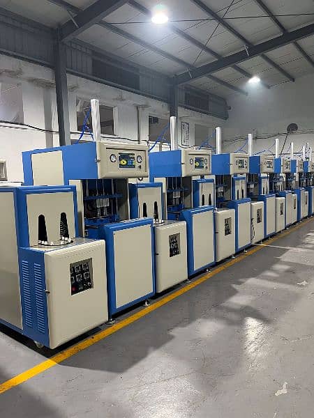 Pet bottle blowing moulding machine semi automatic Two cavity 4