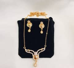 1 carat gold plated necklace set for sale