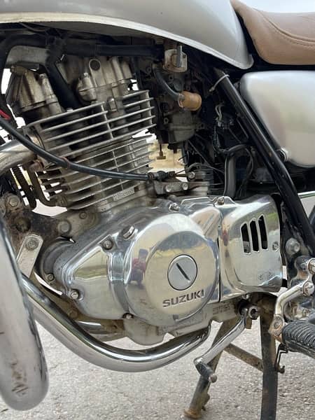 Suzuki volty 250cc Dual Cylinder Japan imported heavy bike 5