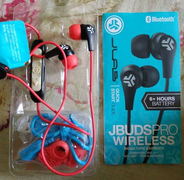 JBUDSPRO WIRELESS Bluetooth just like new condition 1