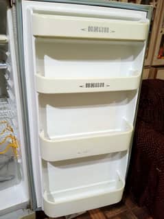 Refrigerator with stabilizer for sale in very good condition