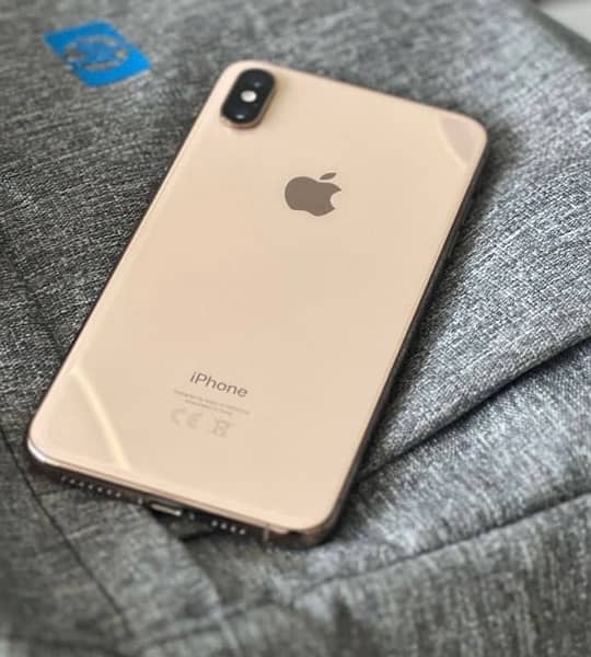 iPhone xs max 1