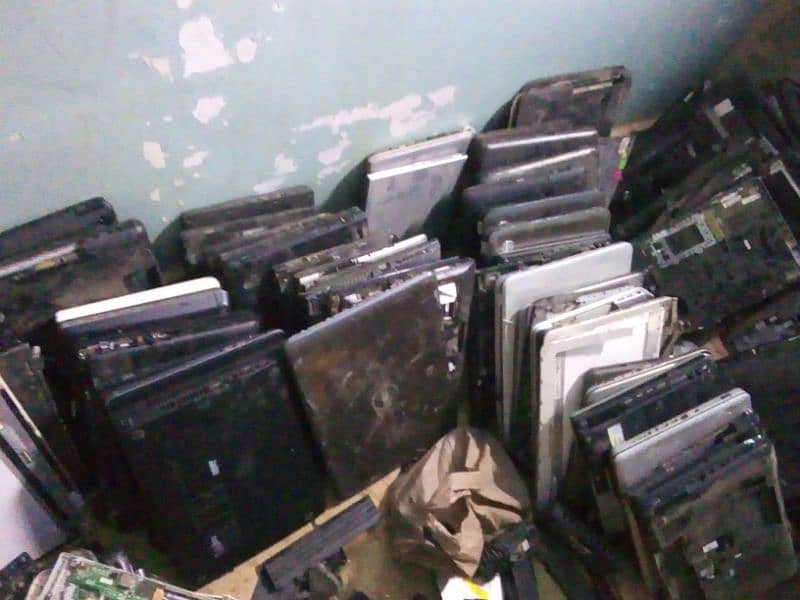 MIX laptop lot i3,i5 1gen,2genr AMD bearbon 2