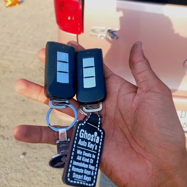 Car keys, Car remot keys and smart keys makers in faisalabad 11