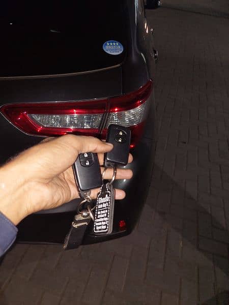 Car keys, Car remot keys and smart keys makers in faisalabad 16