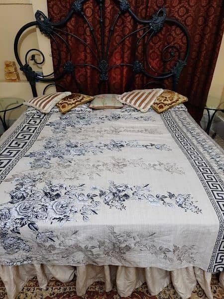 King size wrought iron bed with side tables 5
