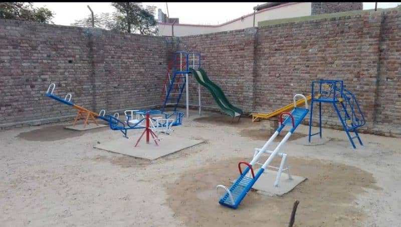 Running school for rent - چالو اسکول دستیاب ہے 4