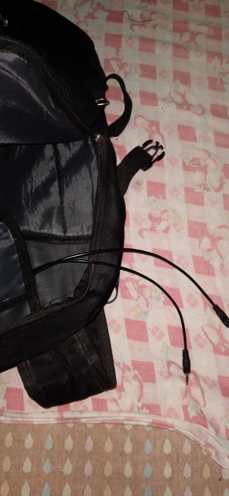 SwissGear Laptop Bag with Gadgets 3