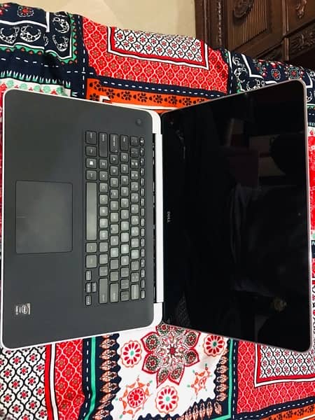 Dell Precision M3800 Workstation 0