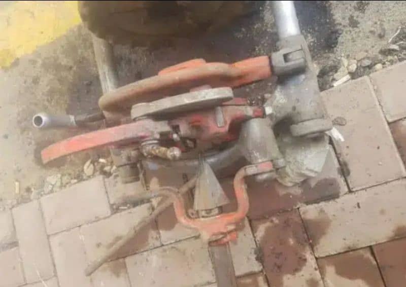 GAS PIPE CUTTER + CHURRI BANNANY WALI MACHINE 8