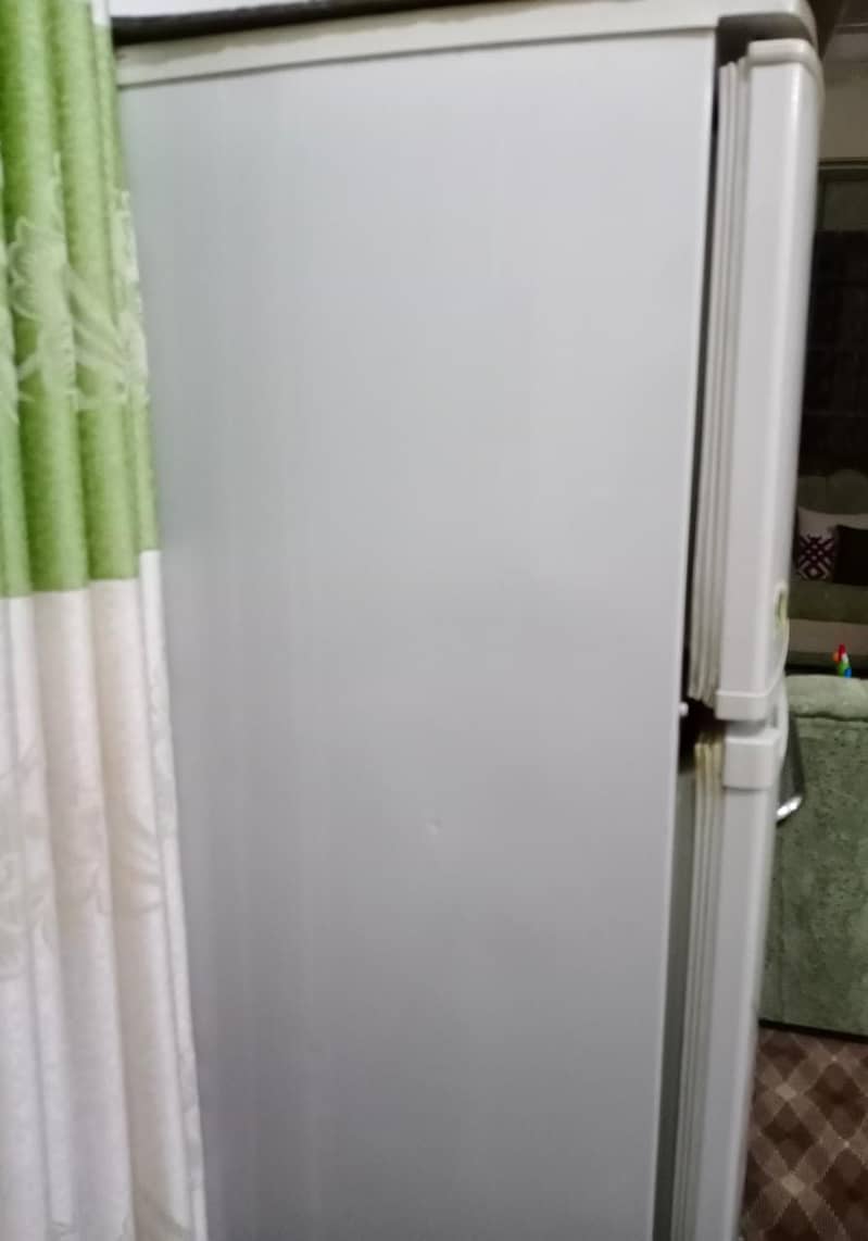 Fridge by Samsung 3