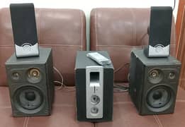 Original Japanes Audionic speaker set and woofer  with also remote. .