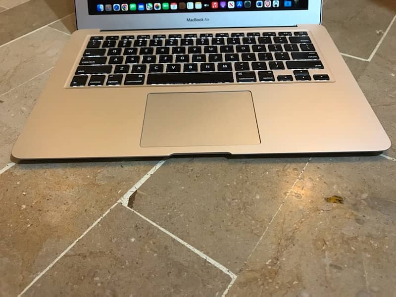 Apple Macbook Air 2017 1