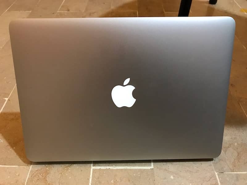 Apple Macbook Air 2017 5