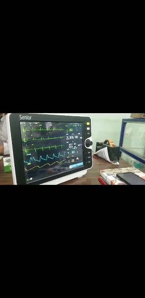 PATIENT MONITOR YONKER 8000 ALSEHAT 1