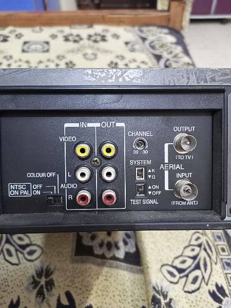 Original Japan Fisher Stereo system with Emplyfire. And Toshiba VCR vc 6