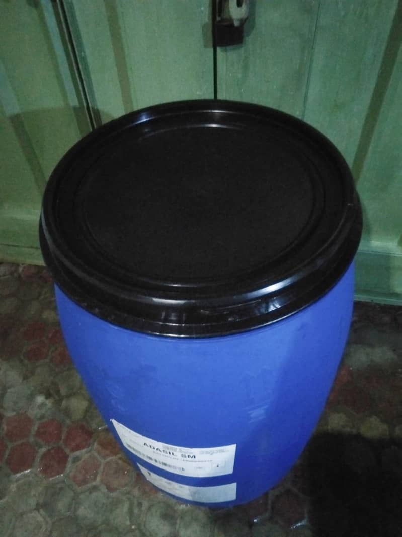Plastic Drum For Sale  (Like New) 2