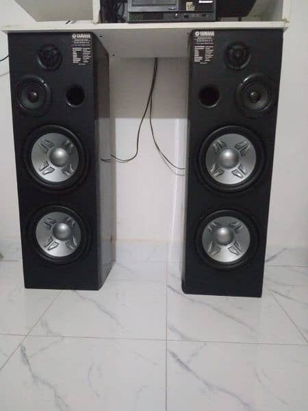 japanese DENON amp and Yamaha 10 inches 4woofers  two boxes best sound 4