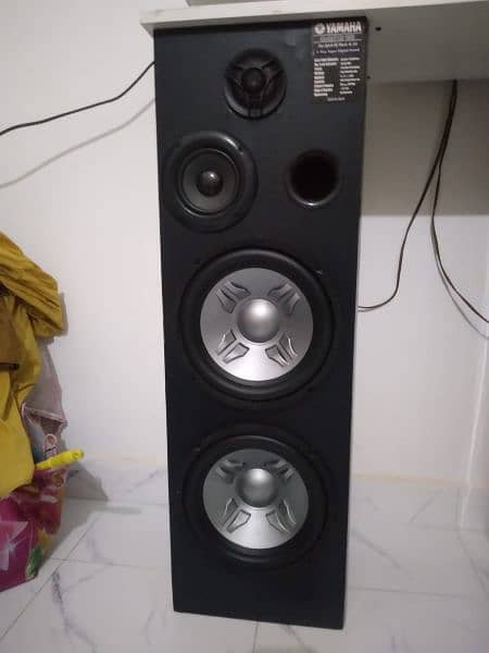 japanese DENON amp and Yamaha 10 inches 4woofers  two boxes best sound 8