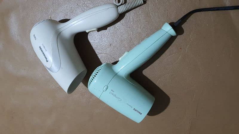 hair dryers 4