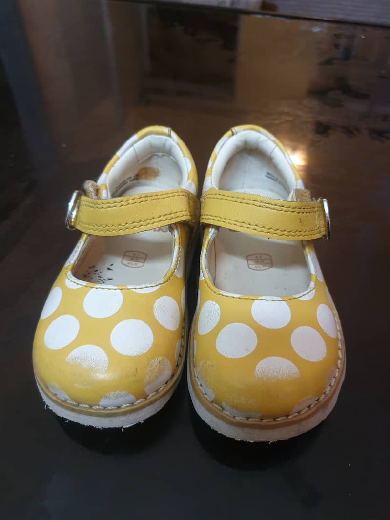 Imported kids shoes 1