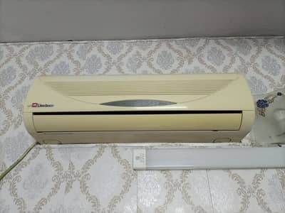 Dawlance 1 ton Air Conditioner