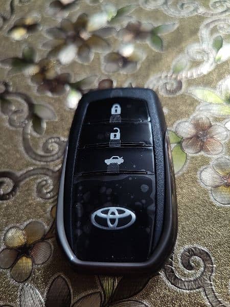 toyota Push start mobile control  remote start with auto lock unlock 12