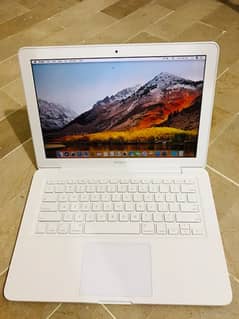 Apple Macbook 2010