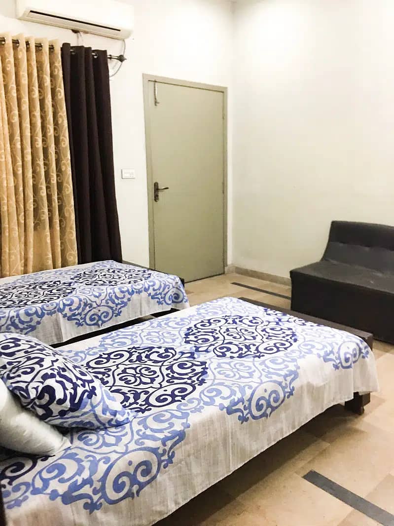 HOSTEL Rooms for Professionals & Student-Bahria, Indus Hospital,Descon 12