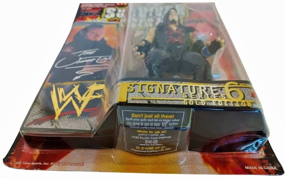 Original Signature Series 6 Gold Edition Undertaker Action Figure 1
