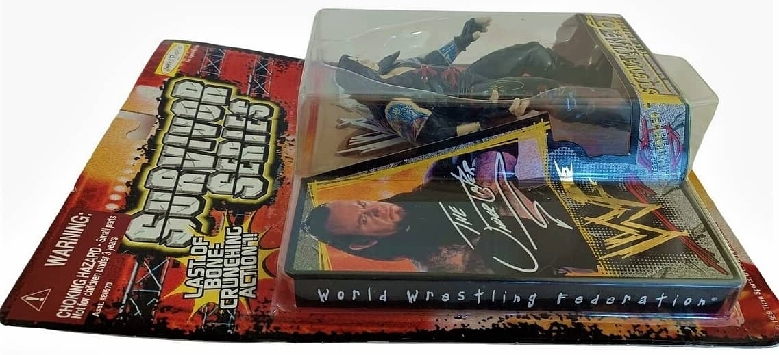 Original Signature Series 6 Gold Edition Undertaker Action Figure 4