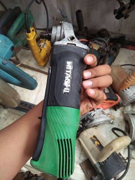 Hitachi Grinder 1