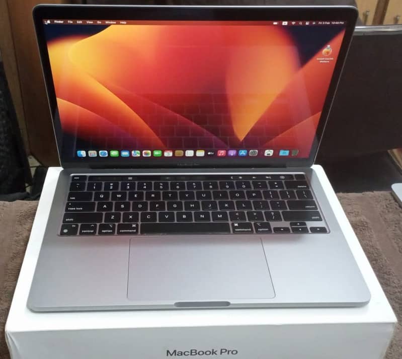 MacBook Pro M1 2020 8GB 256GB 13" MYD82 with Box 6