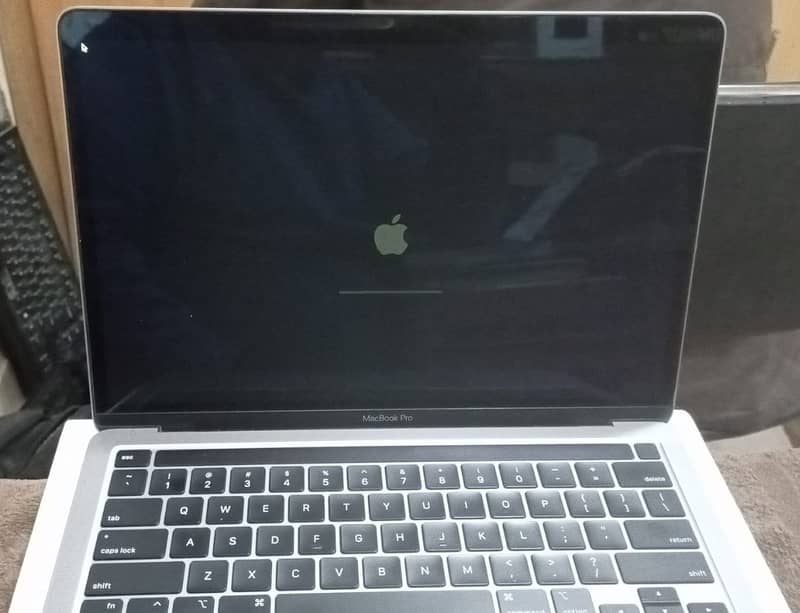 MacBook Pro M1 2020 8GB 256GB 13" MYD82 with Box 8