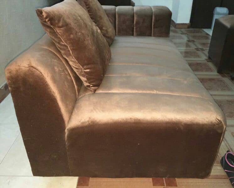 L-Shaped Sofa With Center Table 1
