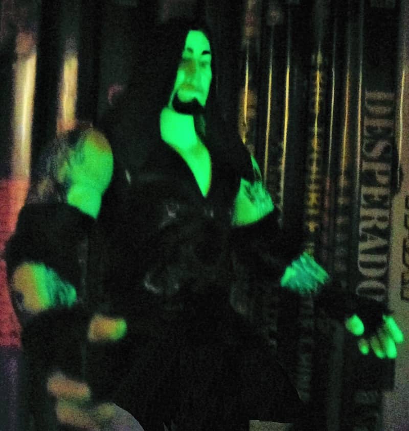 ORIGINAL Signature Series 6 Gold Edition Undertaker Action Figure 3