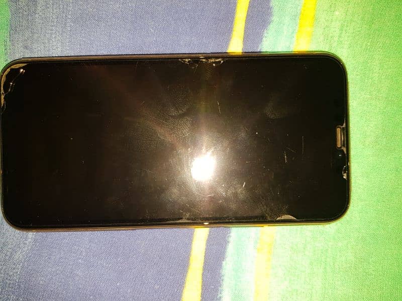 iPhone 11 Pro 64 GB Gold Non-PTA 5