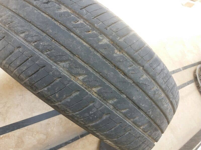 R14 tyre 0