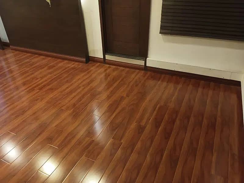 Vinyl/Wood Flooring/Wall Paper/Graas/False Ceiling 8