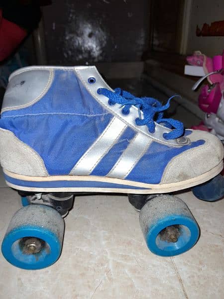 4 wheels skating shoes 6